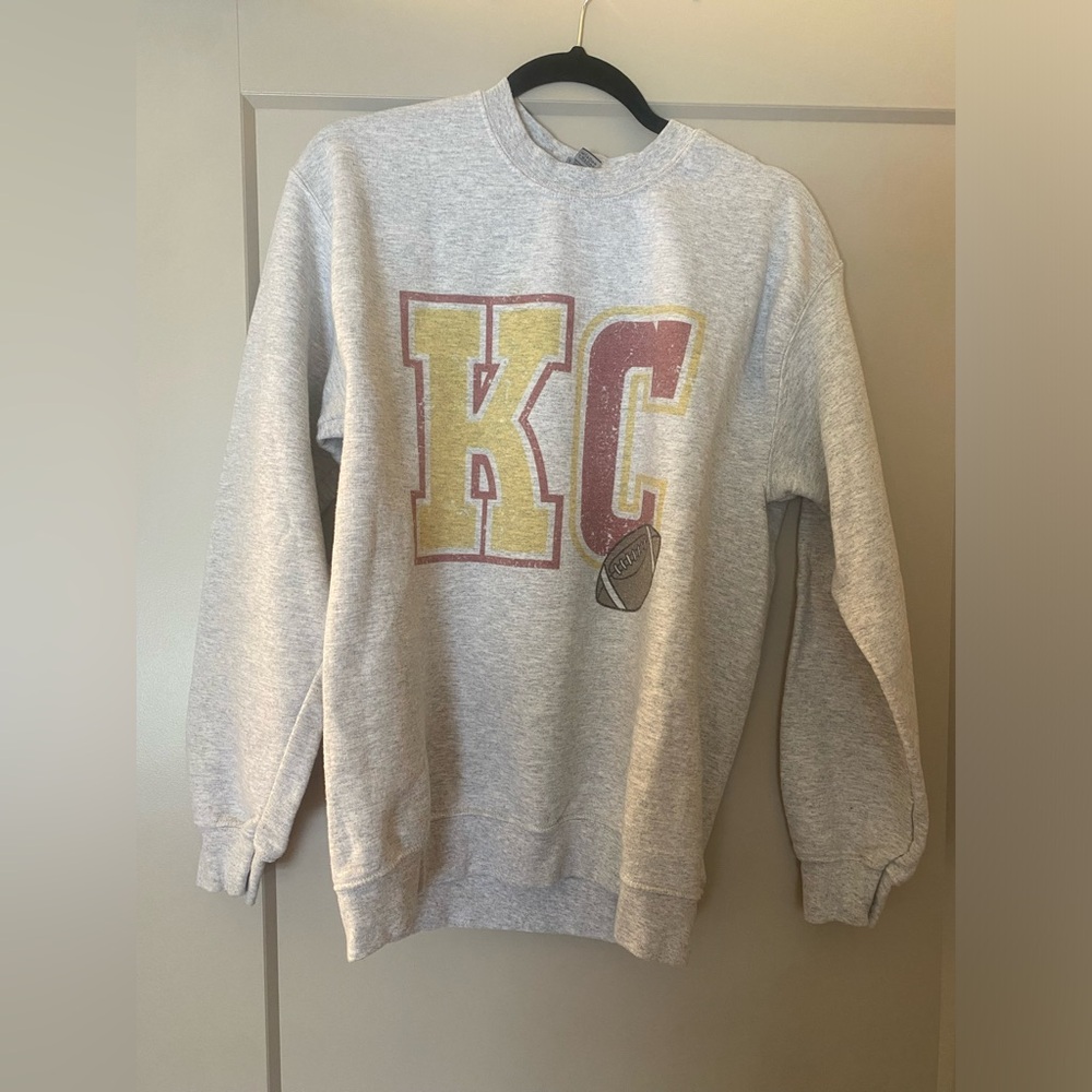 Kansas City Footballall crewneck size Medium
